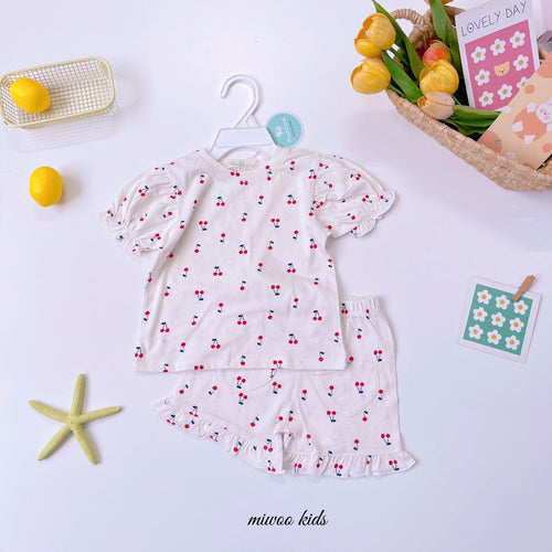 Bloom & Berry